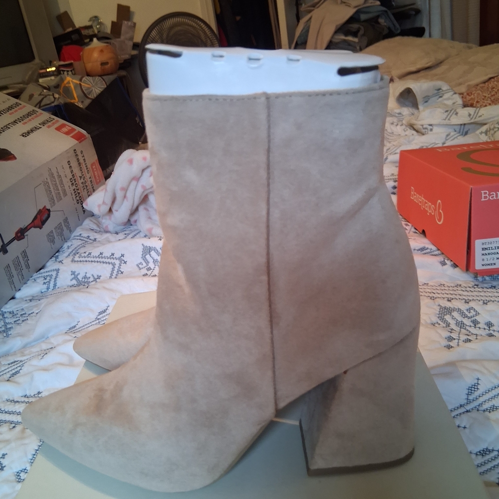 Women's Tan Ankle Boots - Picture 6 of 8